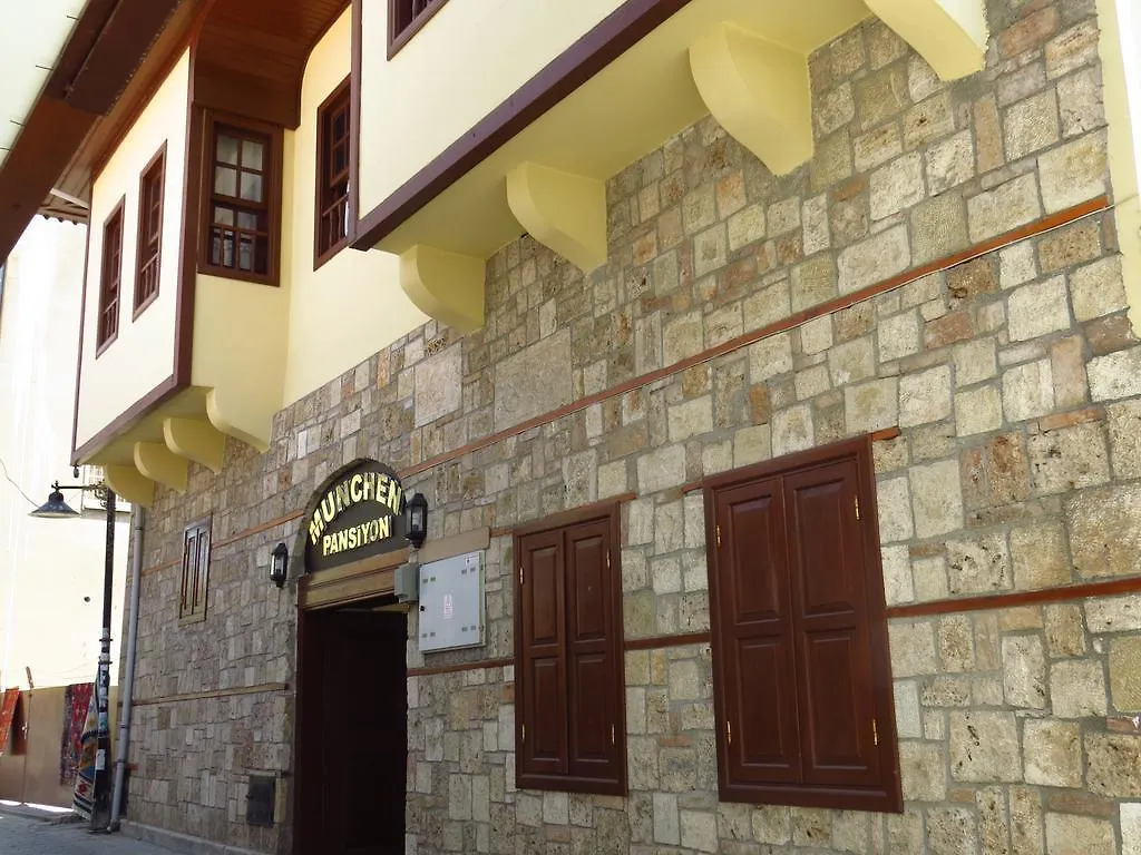 Munchen Pension Анталья