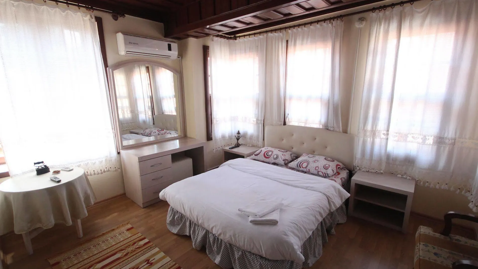 Munchen Pension Antalya 2*,